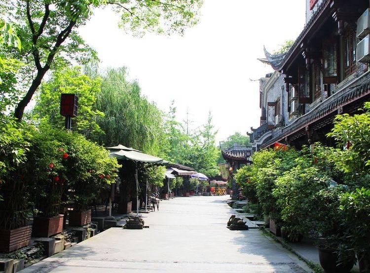 广州龙狮男篮客场状态低迷不敌北控,连胜之路遭中断