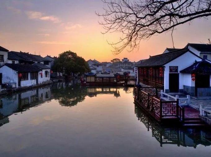 海报｜立足七点要求，巩固拓展主题教育成果
